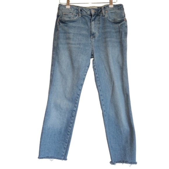 Free People Denim - Free People Cropped Raw/Fray Hem Jeans Size 27 High Rise Distressed With Stretch